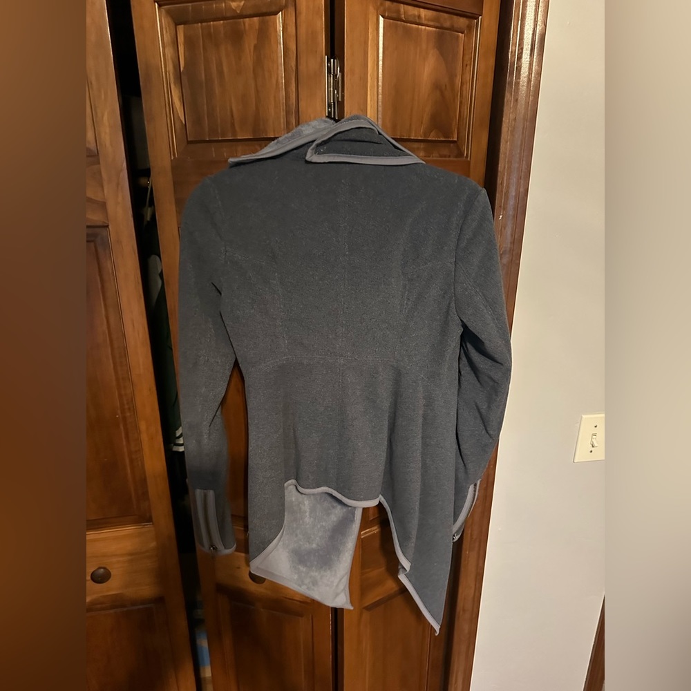 Lululemon Versatile Jacket - image 6
